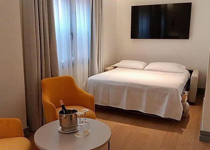 Murillo Reinoso Hotel 2*