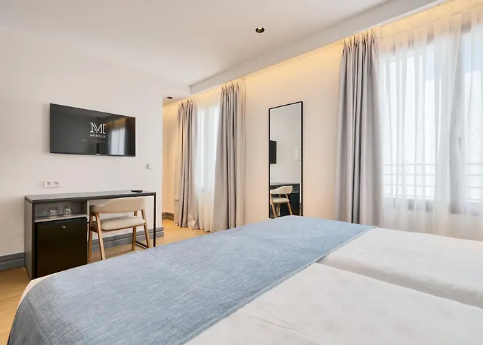 Hotel Murillo Reinoso 2*